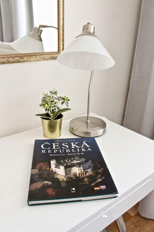 New Design & Style Apartment Old Town Xxl Prag Exterior foto