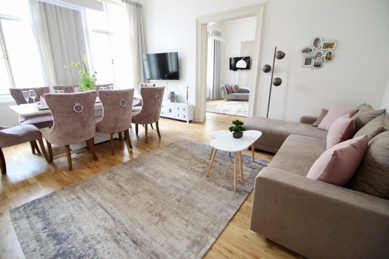 New Design & Style Apartment Old Town Xxl Prag Exterior foto