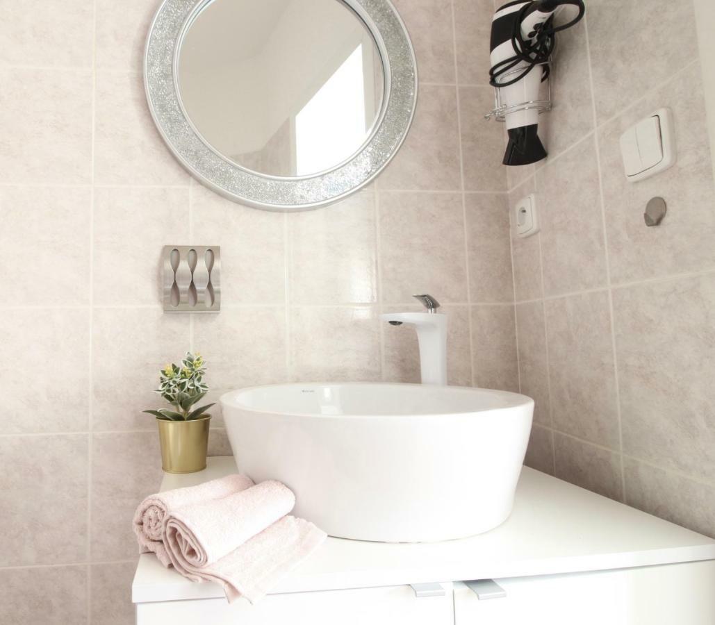 New Design & Style Apartment Old Town Xxl Prag Exterior foto